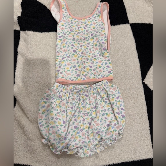 Pristine Like new JAMES & LOTTIE girl's two piece short set in full bloom 3T - Picture 2 of 9